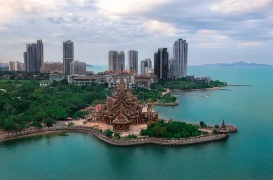 Thailand Comfort — Mid-Range Package